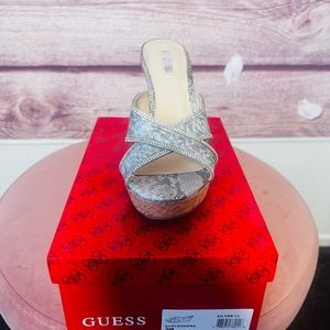 Guess wedges